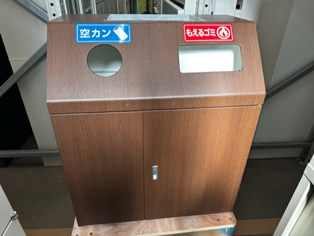 業務用ごみ箱　買取致しました