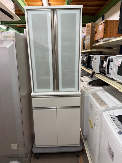 食器棚買取ました