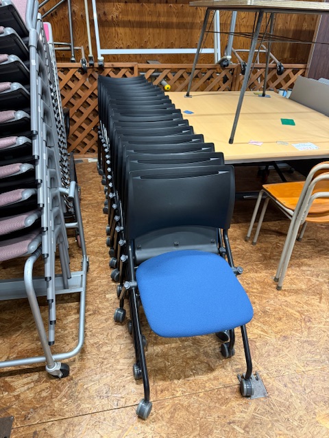 スタッキングチェア買取致しました