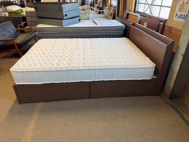 ニトリのダブルベッド買取しました