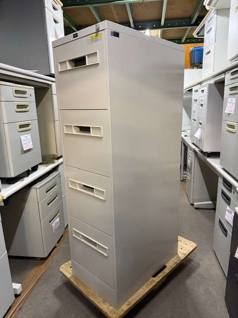 4段キャビネット買取致しました